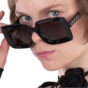 GUCCI GG1718S 001 BLACK SUNGLASSES NWOT